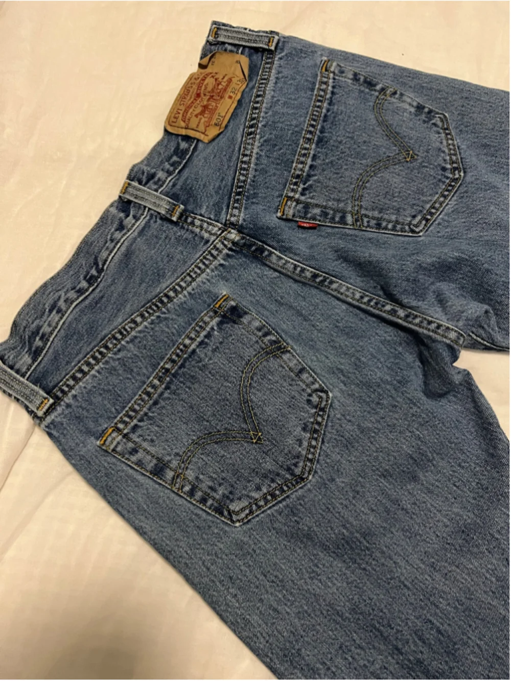 Levis fly iconic red